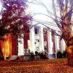 Cromwell Manor Inn Bed & Breakfast