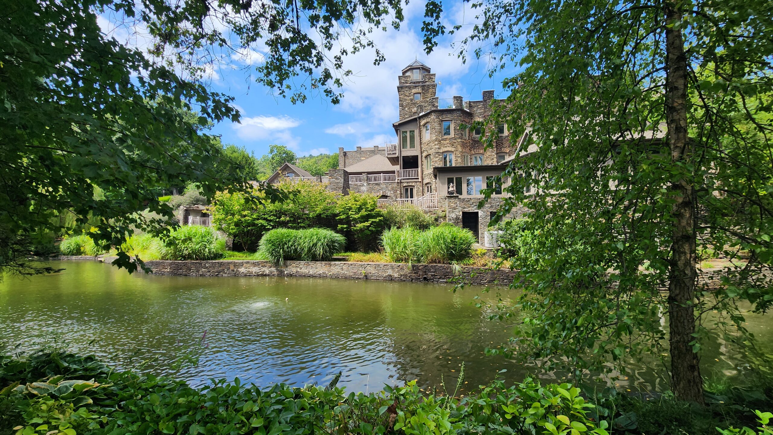 Searching for the Picture-Perfect Film Location? Look No Further!